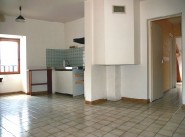 Purchase sale three-room apartment Arudy